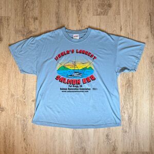 Vintage Hanes Graphic T-Shirt World’s Largest Salmon BBQ Blue XL Fort Bragg CA